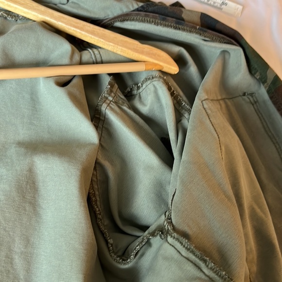 Camo Hooded Jacket - Picture 13 of 16